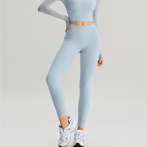 BERLOOK Light Blue V-Waist Leggings 24" NWT Size S